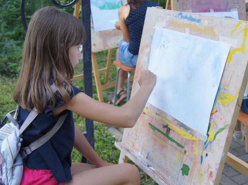 Забайкальцы могут принять участие во всероссийском конкурсе изобразительного искусства «Краски лета»